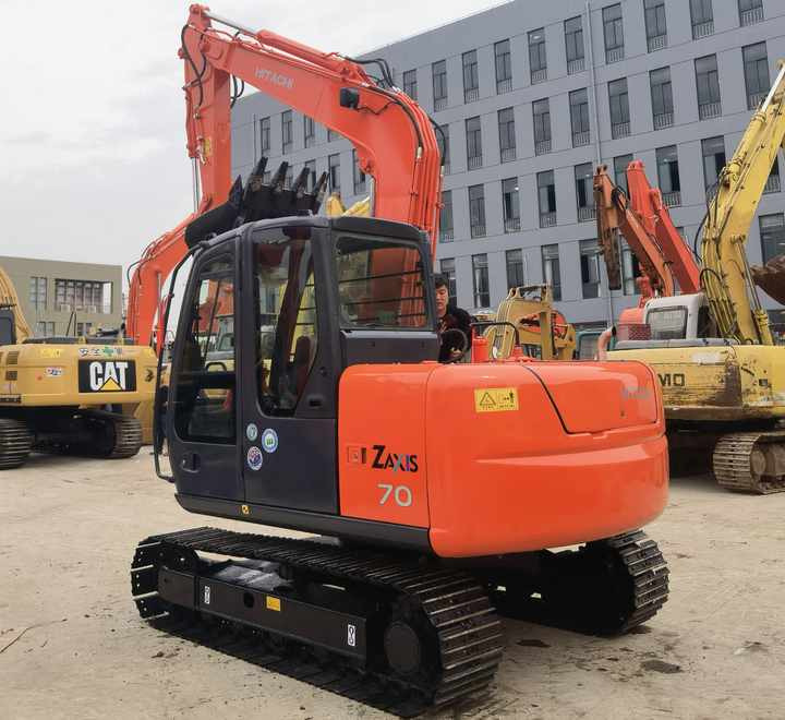 High performance second hand Hitachi ZX70 Used Excavator For Sale used Hitachi ZX70 excavator stocking in shanghai yard - Pelle sur chenille: photos 4 High performance second hand Hitachi ZX70 Used Excavator For Sale used Hitachi ZX70 excavator stocking in shanghai yard - Pelle sur chenille: photos 4