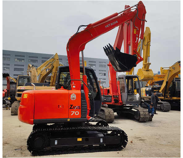 High performance second hand Hitachi ZX70 Used Excavator For Sale used Hitachi ZX70 excavator stocking in shanghai yard - Pelle sur chenille: photos 1 High performance second hand Hitachi ZX70 Used Excavator For Sale used Hitachi ZX70 excavator stocking in shanghai yard - Pelle sur chenille: photos 1