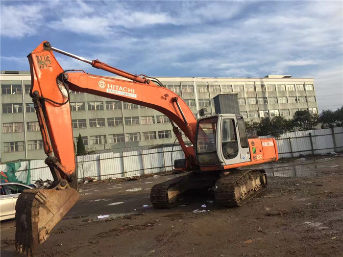 Hitachi ZX200 Excavator - Pelle sur chenille: photos 4 Hitachi ZX200 Excavator - Pelle sur chenille: photos 4