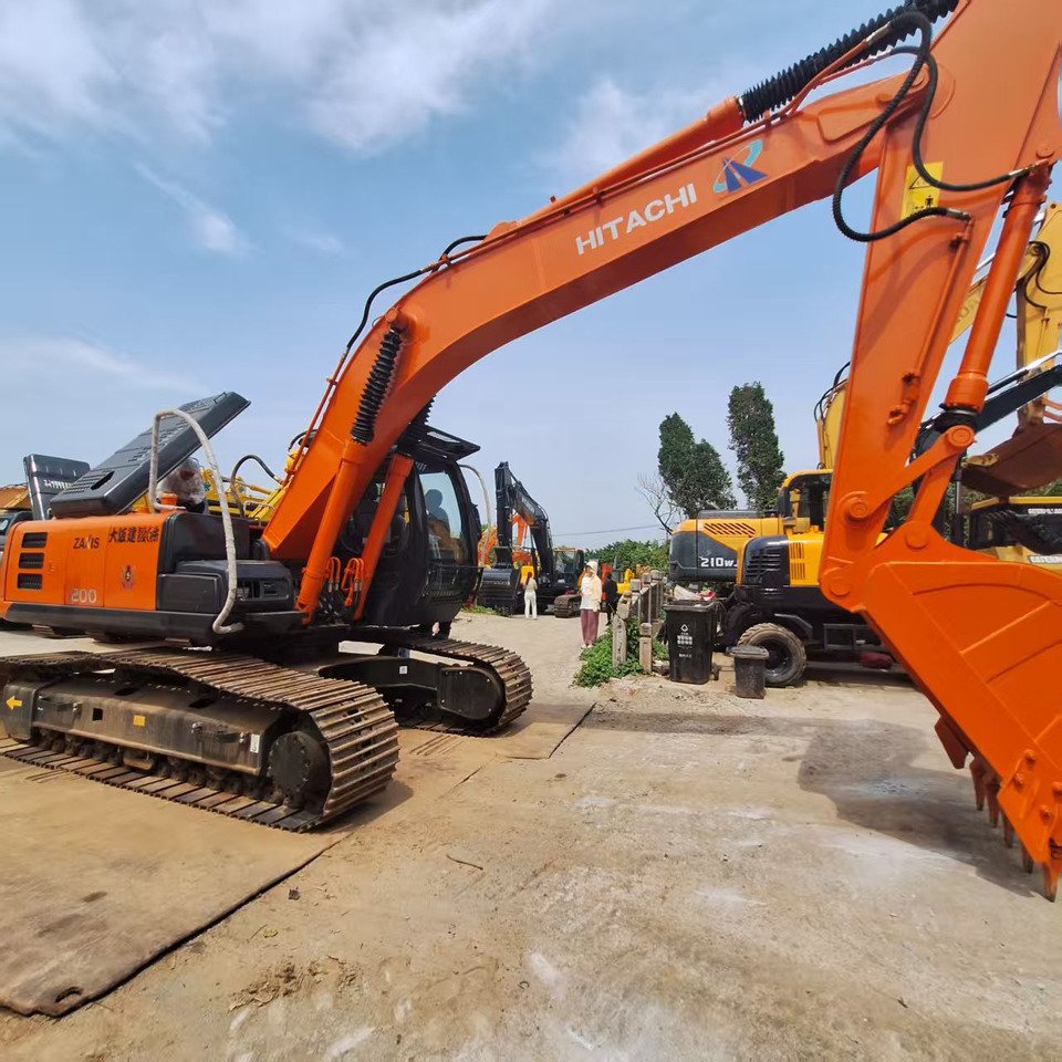Hitachi ZX200G Excavator - Pelle sur chenille: photos 3 Hitachi ZX200G Excavator - Pelle sur chenille: photos 3