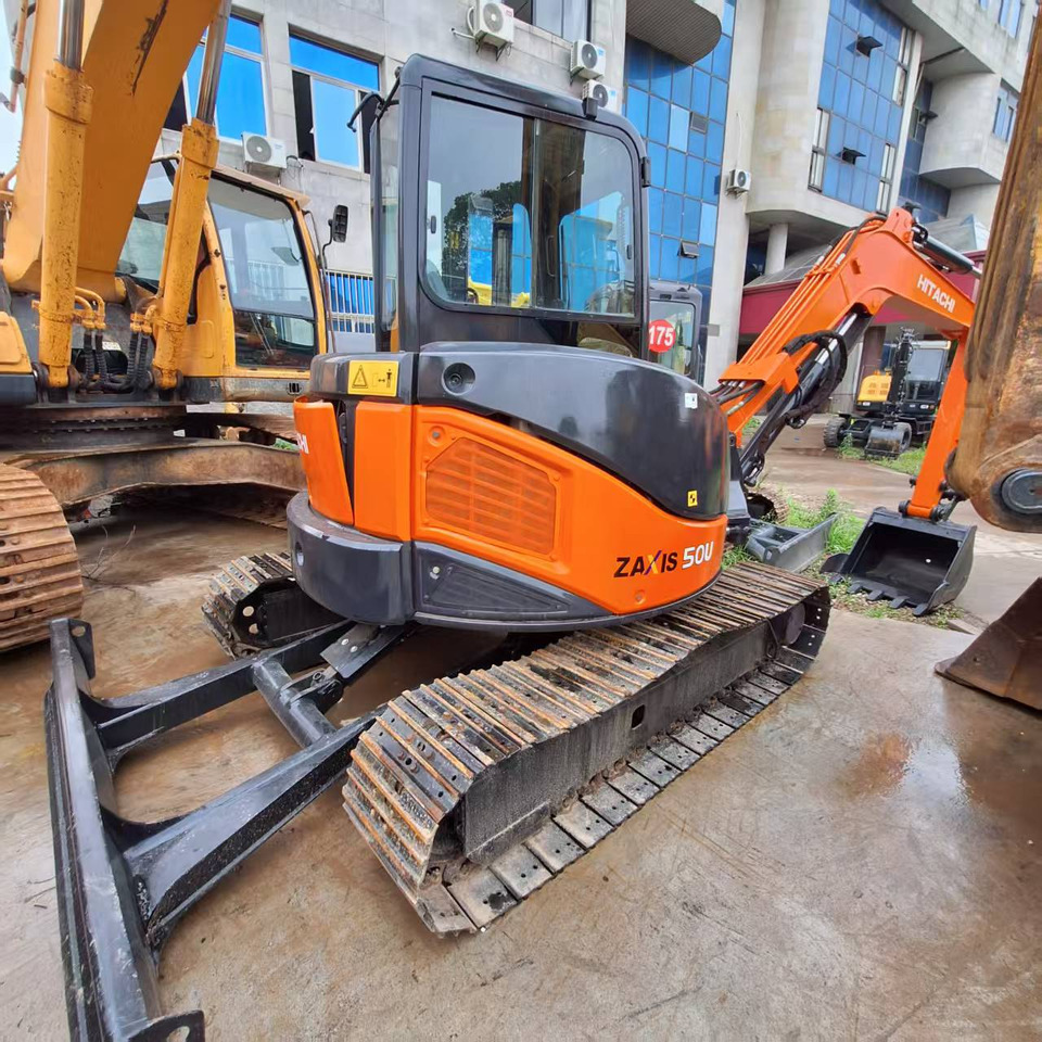 Hitachi ZX50 Excavator - Pelle sur chenille: photos 2 Hitachi ZX50 Excavator - Pelle sur chenille: photos 2