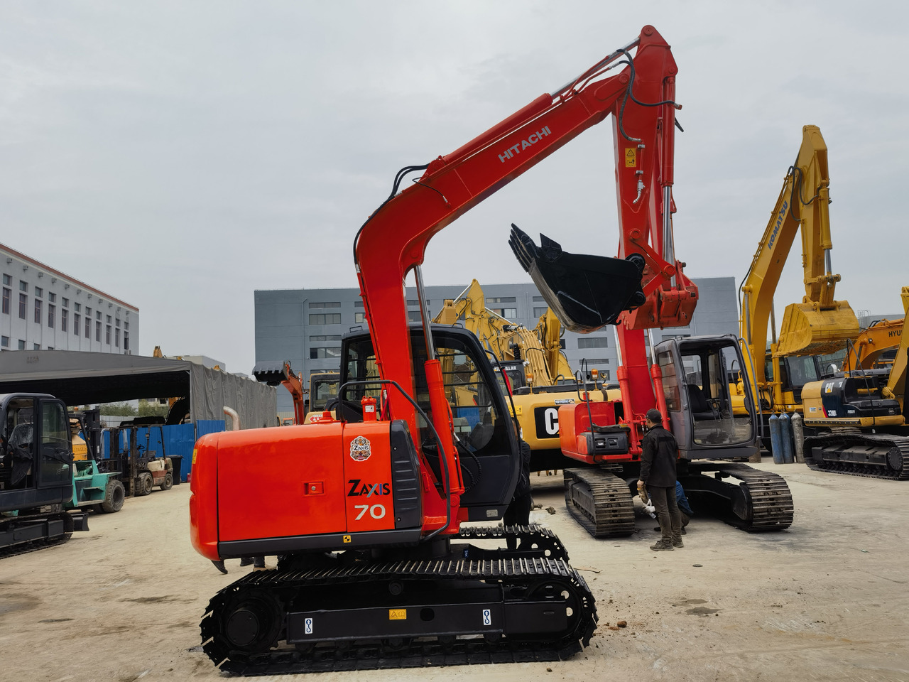 Hitachi ZX70 Excavator - Mini pelle: photos 4 Hitachi ZX70 Excavator - Mini pelle: photos 4