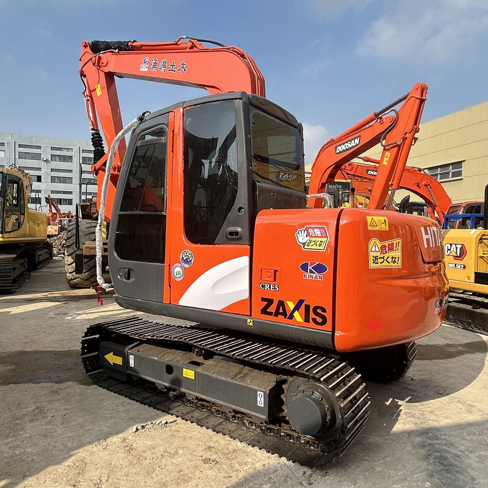 Hitachi Zx70 Crawler Excavator - Mini pelle: photos 1 Hitachi Zx70 Crawler Excavator - Mini pelle: photos 1