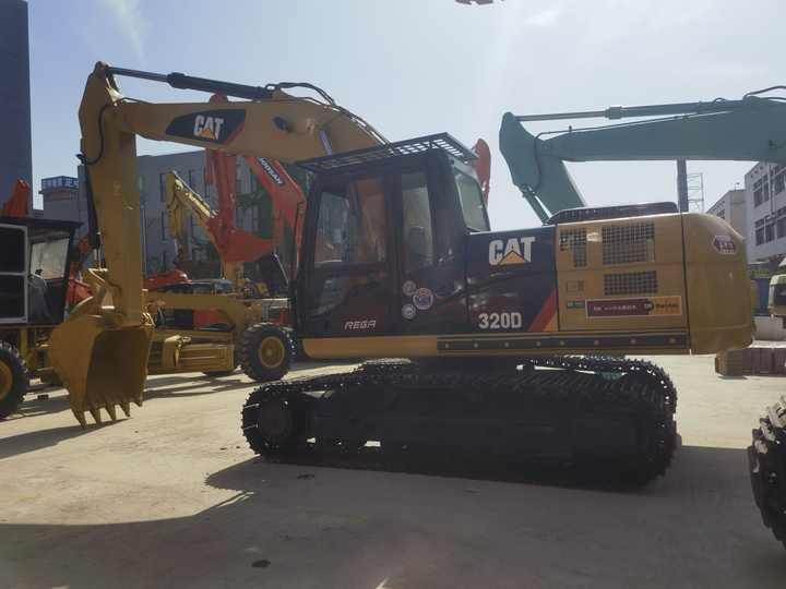 Japan caterpillar used hydraulic tracked excavator 320D cat 20 ton 320DL for sale - Pelle sur chenille: photos 5 Japan caterpillar used hydraulic tracked excavator 320D cat 20 ton 320DL for sale - Pelle sur chenille: photos 5