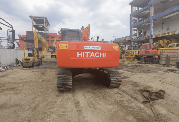 Japan made used hitachi ex120-5 ex120 crawler excavator ex200 ex200-5 zx120 zx200 zx210 FOR SALE - Pelle sur chenille: photos 5 Japan made used hitachi ex120-5 ex120 crawler excavator ex200 ex200-5 zx120 zx200 zx210 FOR SALE - Pelle sur chenille: photos 5