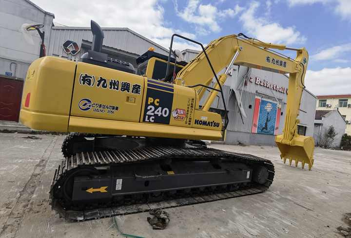 Japan original Komatsu PC240lc-8 digger, medium size hydraulic excavator PC200 PC210 PC220 PC240 for sale - Pelle sur chenille: photos 5 Japan original Komatsu PC240lc-8 digger, medium size hydraulic excavator PC200 PC210 PC220 PC240 for sale - Pelle sur chenille: photos 5