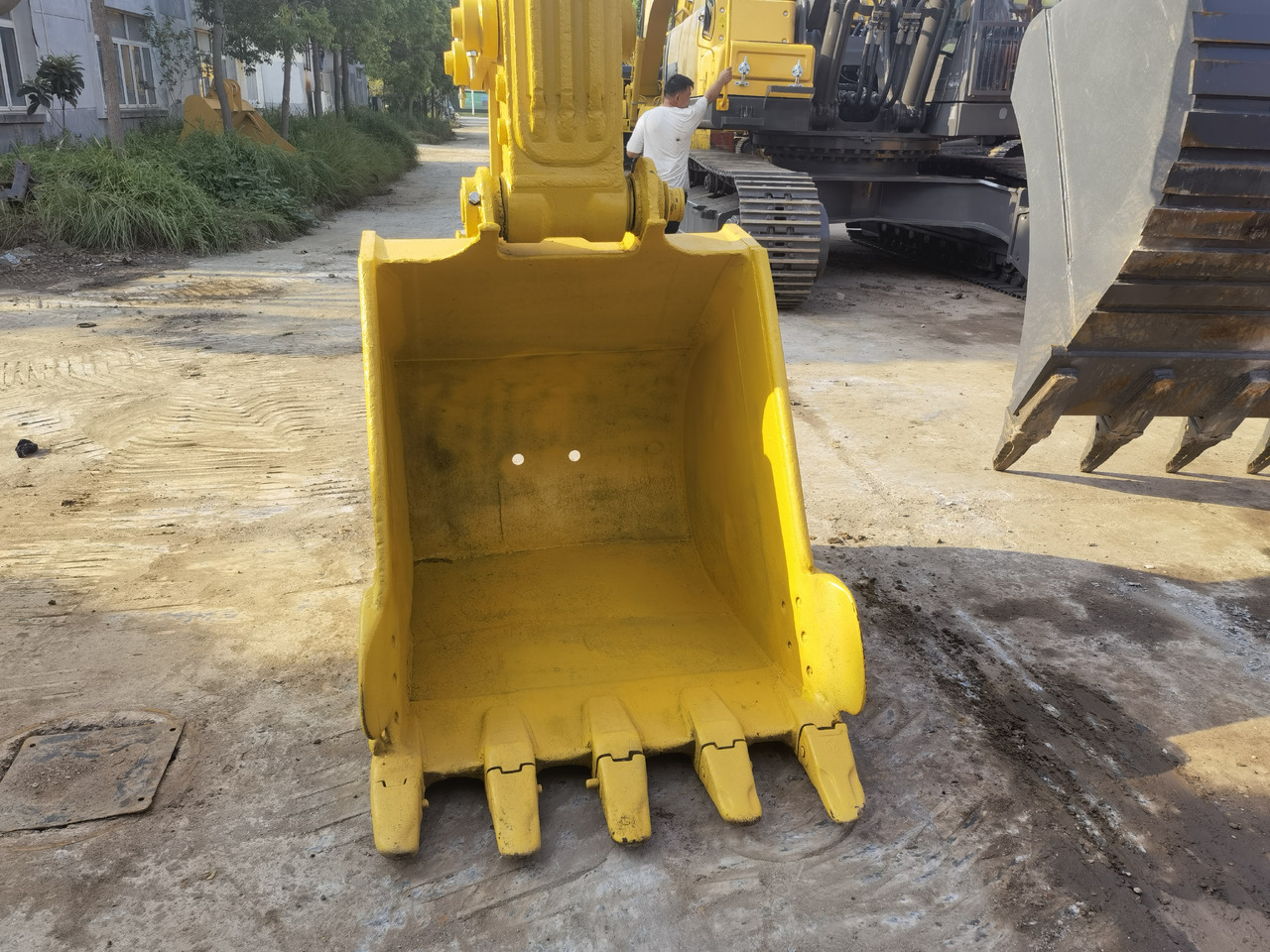 Komatsu PC200-8 Excavator - Pelle sur chenille: photos 5 Komatsu PC200-8 Excavator - Pelle sur chenille: photos 5
