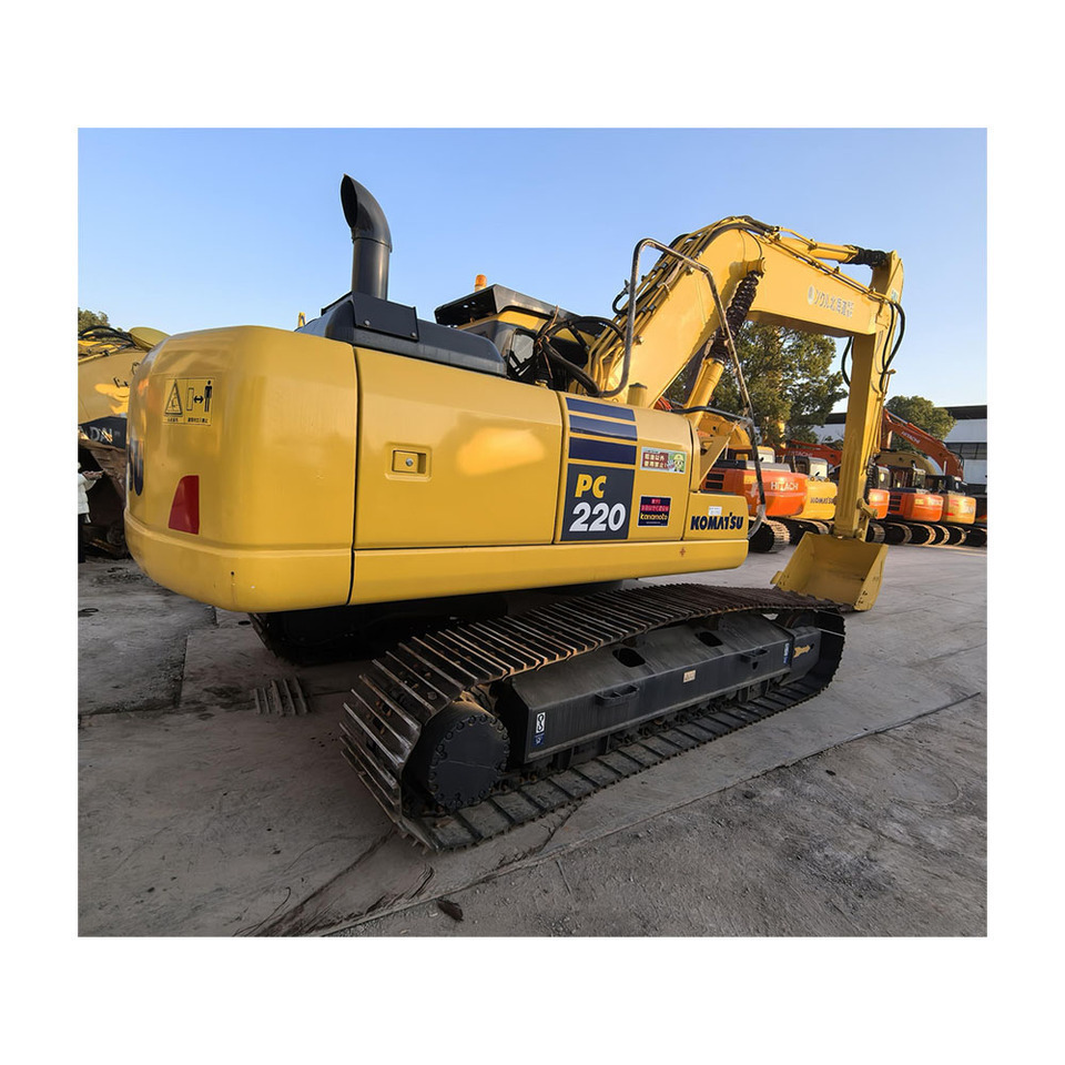 Komatsu PC220-7 - Pelle sur chenille: photos 1 Komatsu PC220-7 - Pelle sur chenille: photos 1