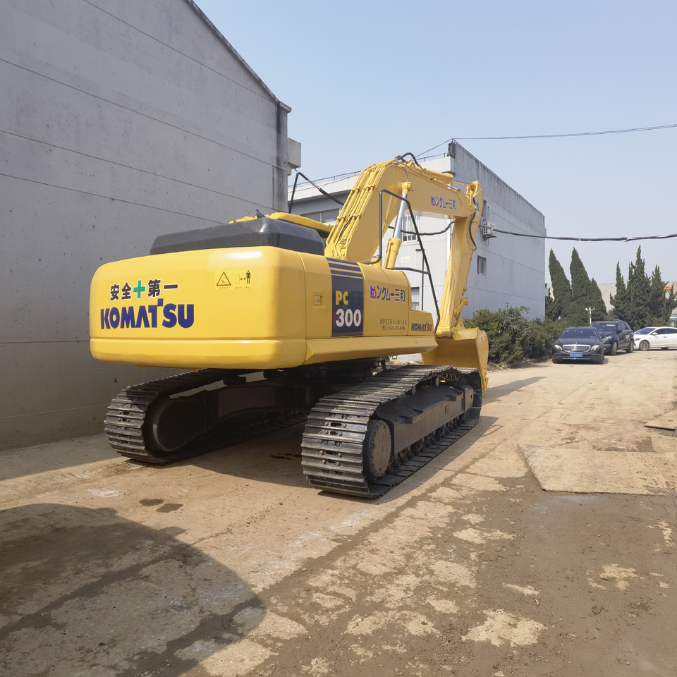 Komatsu PC300-7 Excavator - Pelle sur chenille: photos 3 Komatsu PC300-7 Excavator - Pelle sur chenille: photos 3