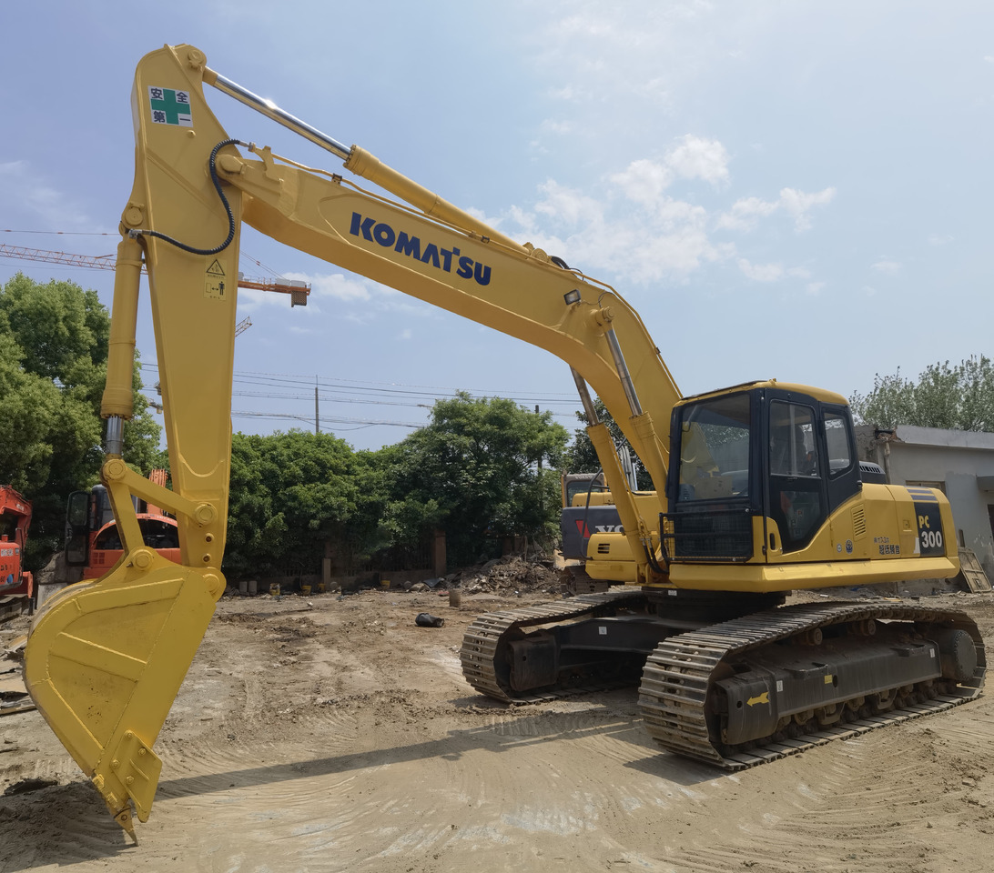 Komatsu PC300-7 Excavator - Pelle sur chenille: photos 5 Komatsu PC300-7 Excavator - Pelle sur chenille: photos 5