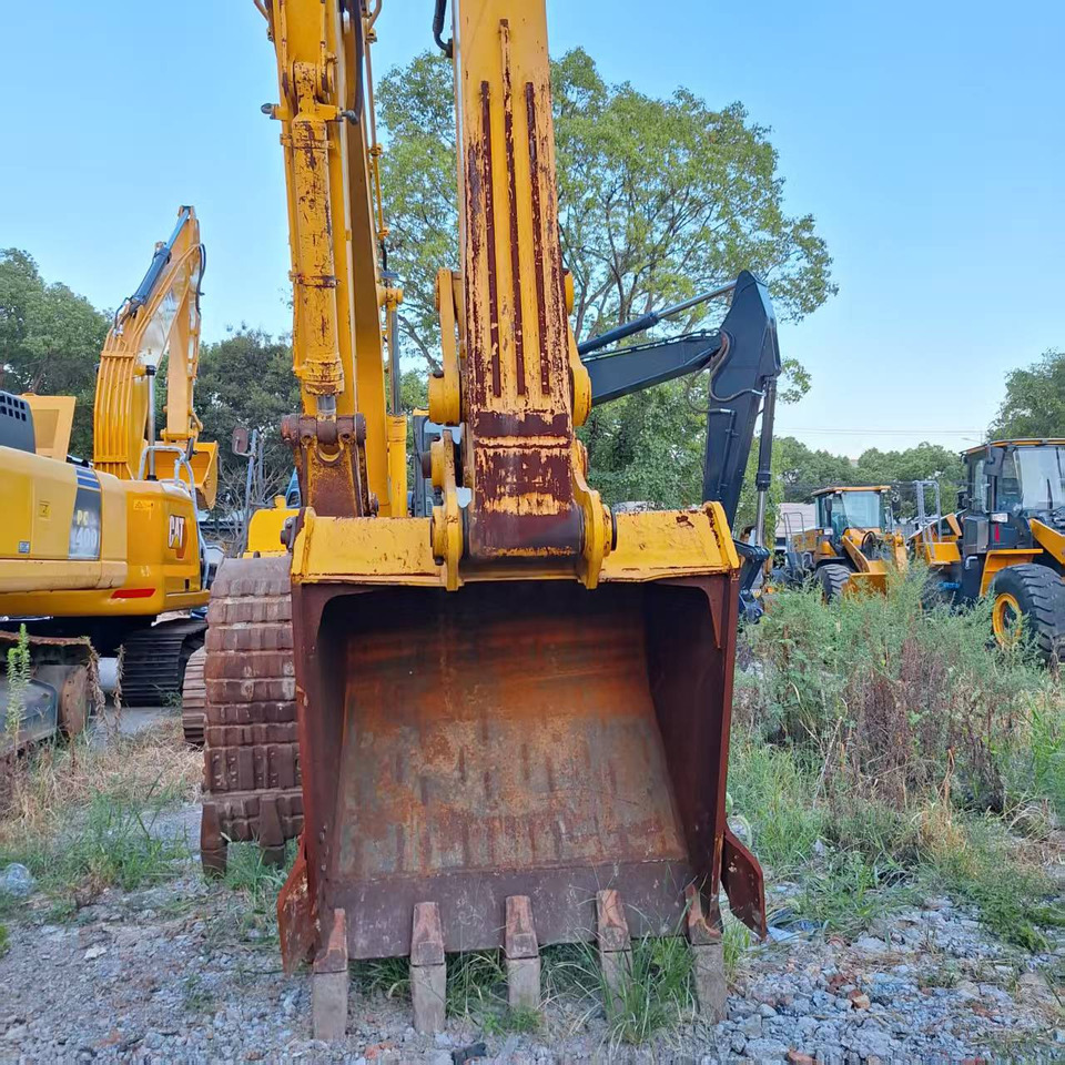 Komatsu PC350-8 excavator - Pelle sur chenille: photos 5 Komatsu PC350-8 excavator - Pelle sur chenille: photos 5