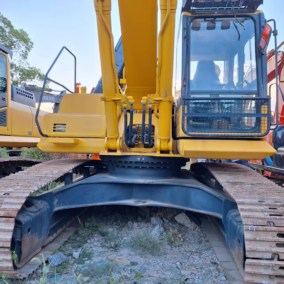 Komatsu PC350-8 excavator - Pelle sur chenille: photos 1 Komatsu PC350-8 excavator - Pelle sur chenille: photos 1