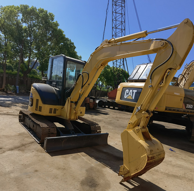 Komatsu PC55 - Mini pelle: photos 1 Komatsu PC55 - Mini pelle: photos 1