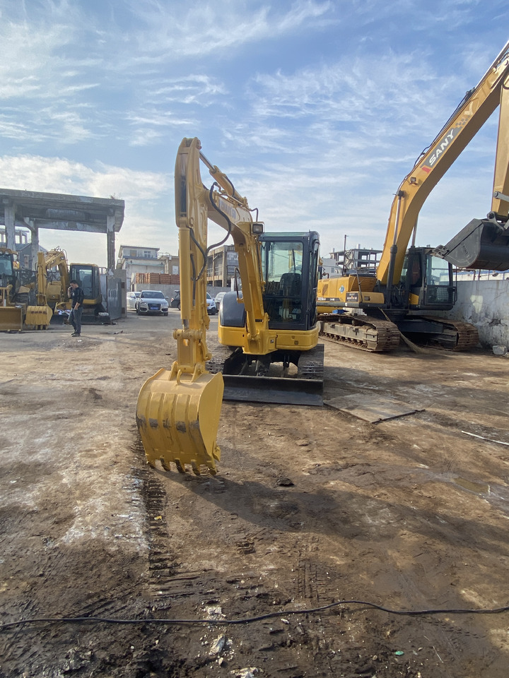 Komatsu PC55MR - Mini pelle: photos 5 Komatsu PC55MR - Mini pelle: photos 5