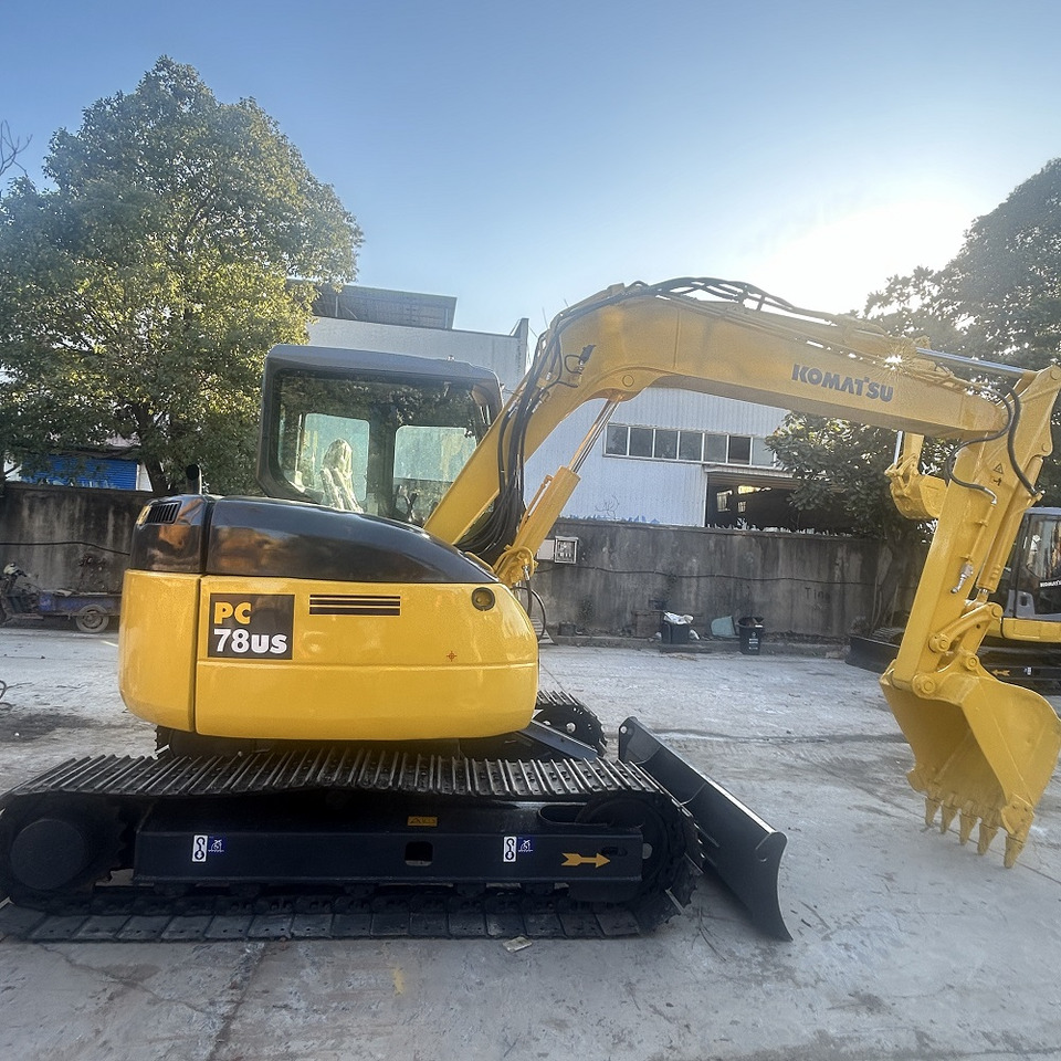 Komatsu PC78US Excavator - Pelle: photos 1 Komatsu PC78US Excavator - Pelle: photos 1