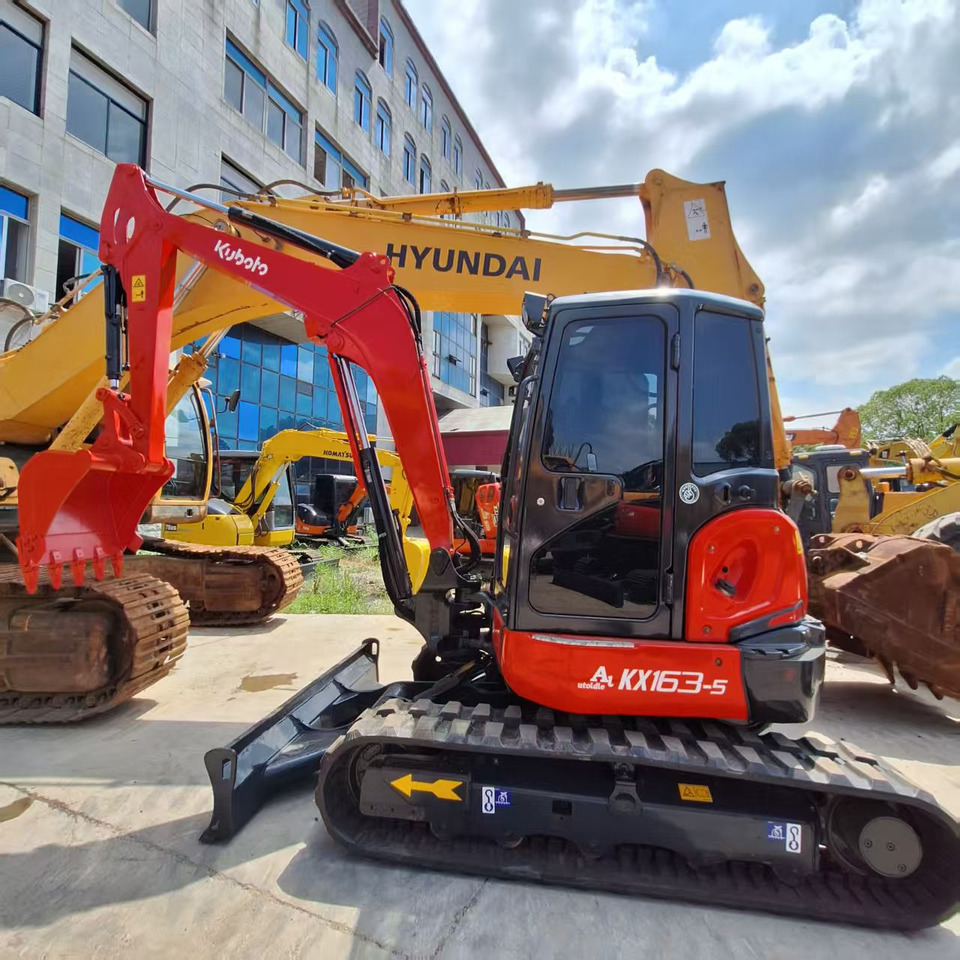 Kubota KX163-5 Excavators - Pelle sur chenille: photos 1 Kubota KX163-5 Excavators - Pelle sur chenille: photos 1