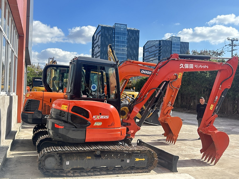 Kubota KX165-5 Excavators - Pelle sur chenille: photos 4 Kubota KX165-5 Excavators - Pelle sur chenille: photos 4