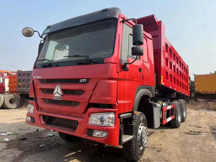 Second Hand 6x4/8x4 Used Howo Tipper Dump Truck Used 10 Wheels Sinotruck Howo Dump Truck - Camion benne: photos 4 Second Hand 6x4/8x4 Used Howo Tipper Dump Truck Used 10 Wheels Sinotruck Howo Dump Truck - Camion benne: photos 4