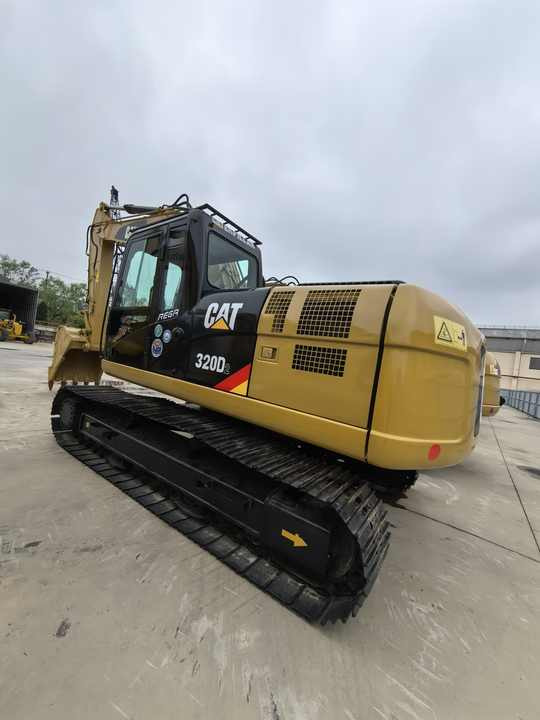 Used CAT 320D excavator in good condition at low price CAT 320D 320D2 320DL excavator for sale cat 320d2 - Pelle sur chenille: photos 3 Used CAT 320D excavator in good condition at low price CAT 320D 320D2 320DL excavator for sale cat 320d2 - Pelle sur chenille: photos 3