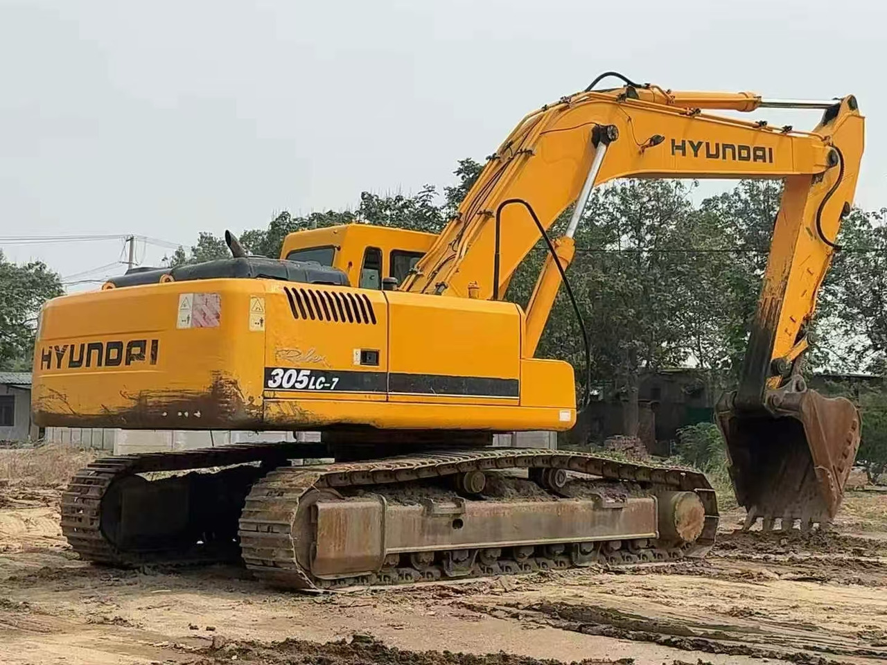 Hyundai 305lc-7 Excavator - Pelle sur chenille: photos 5 Hyundai 305lc-7 Excavator - Pelle sur chenille: photos 5