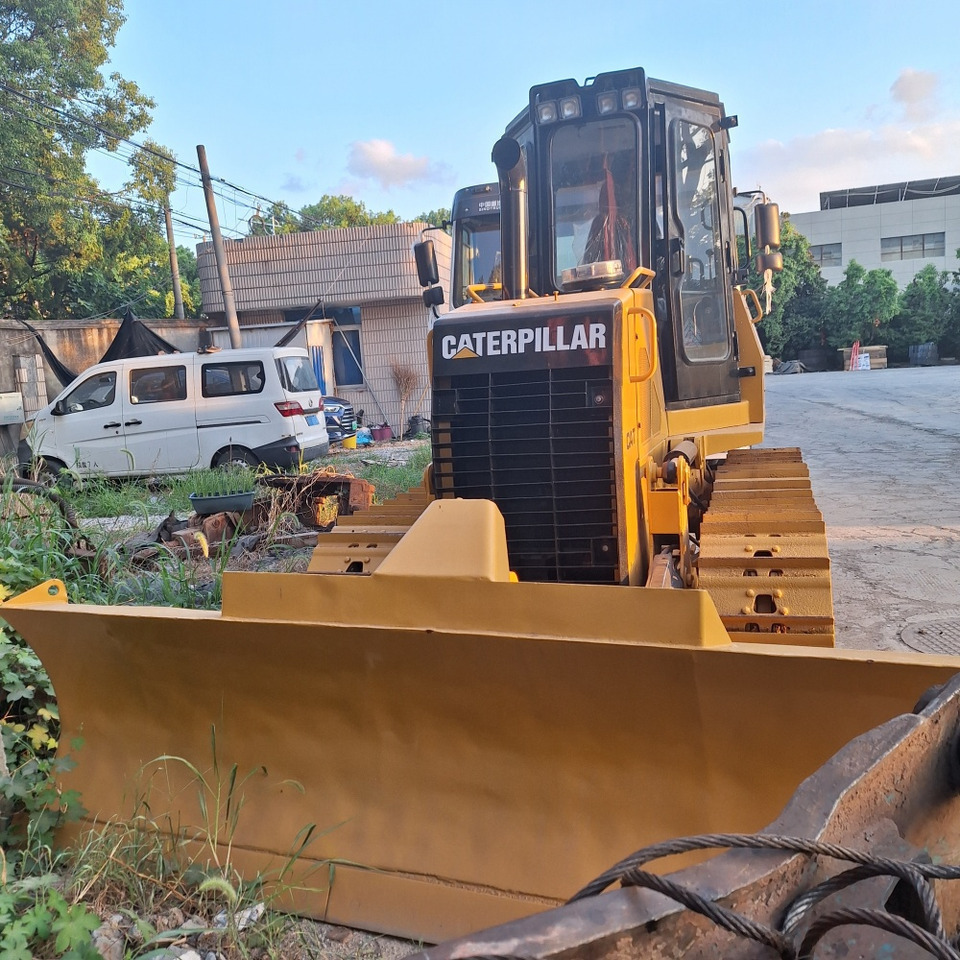 Used caterpillar cat D5k bulldozer - Bulldozer: photos 1 Used caterpillar cat D5k bulldozer - Bulldozer: photos 1