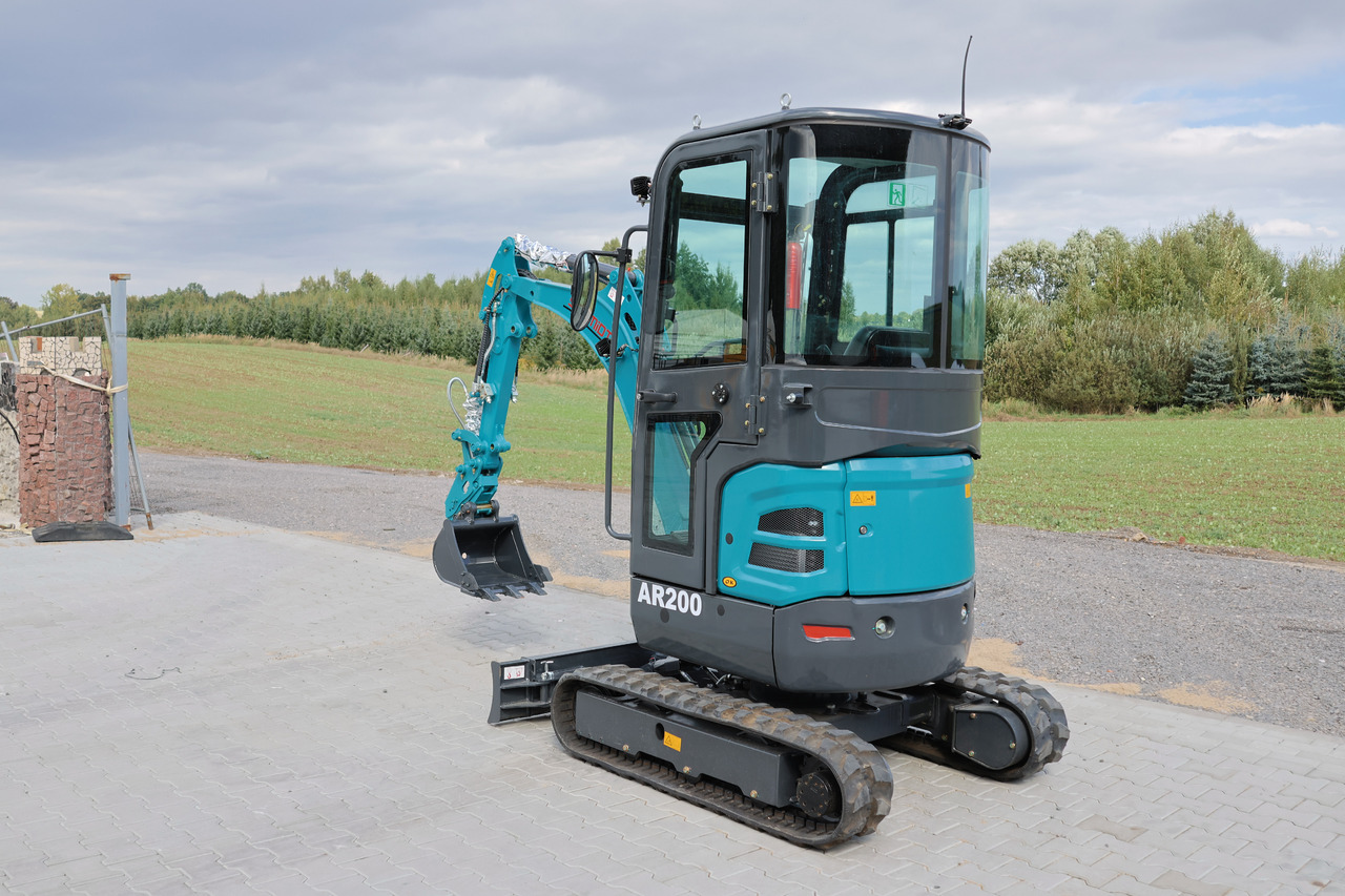SCHMiDT AR200 - Kubota engine, Extended tracks, Swing arm - Mini pelle: photos 4 SCHMiDT AR200 - Kubota engine, Extended tracks, Swing arm - Mini pelle: photos 4