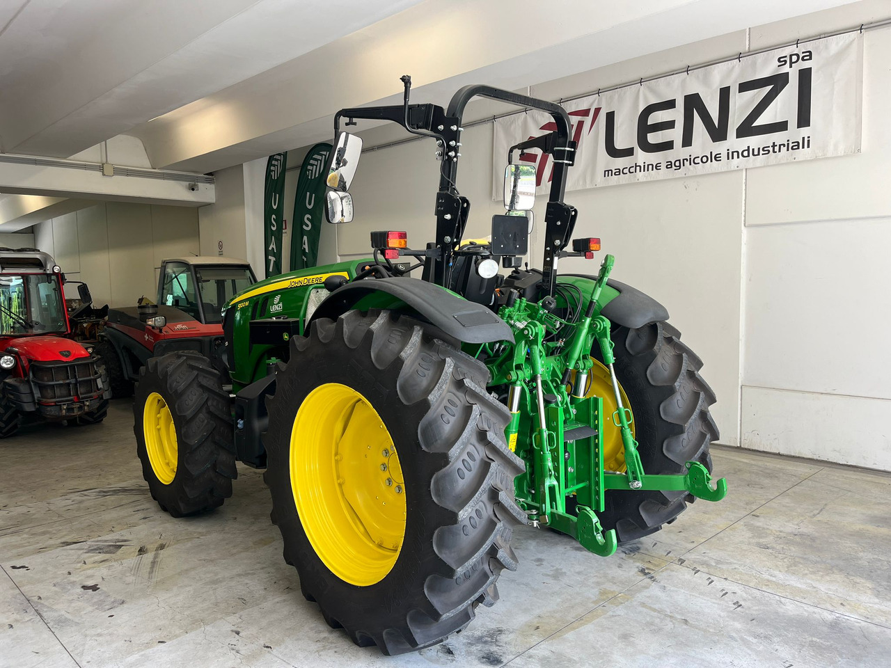 JOHN DEERE 5100 M - Tracteur agricole: photos 4 JOHN DEERE 5100 M - Tracteur agricole: photos 4