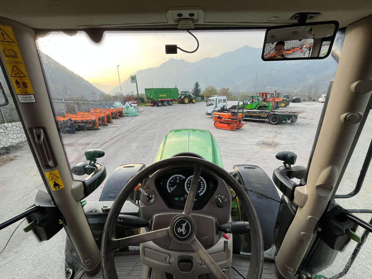 Tracteur agricole John Deere 6175R: photos 13 Tracteur agricole John Deere 6175R: photos 13