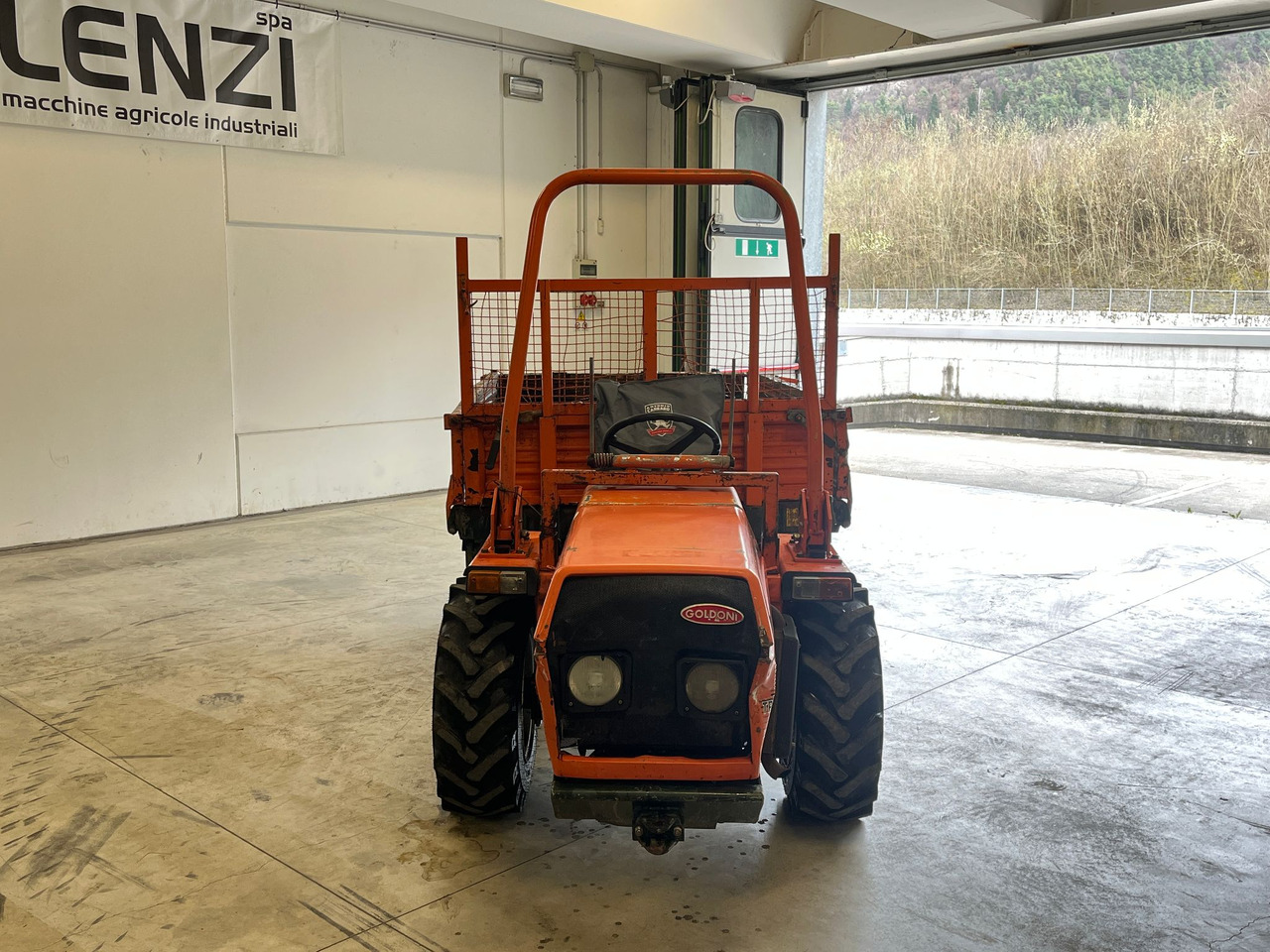 MOTOAGRICOLA GOLDONI TRANSACAR 50 - Tracteur agricole: photos 3 MOTOAGRICOLA GOLDONI TRANSACAR 50 - Tracteur agricole: photos 3