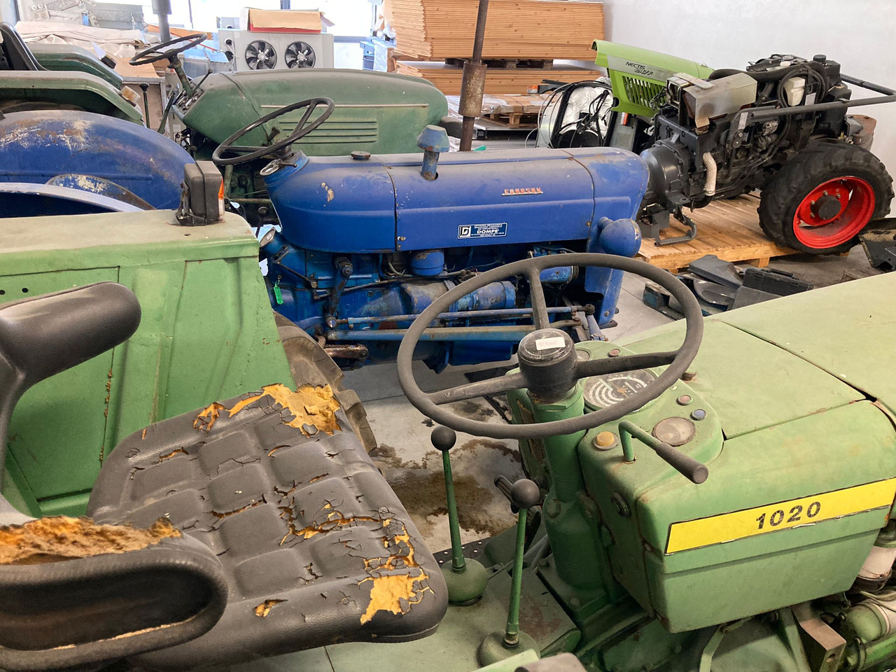 TRATTORE JOHN DEERE 1020 - Tracteur agricole: photos 2 TRATTORE JOHN DEERE 1020 - Tracteur agricole: photos 2