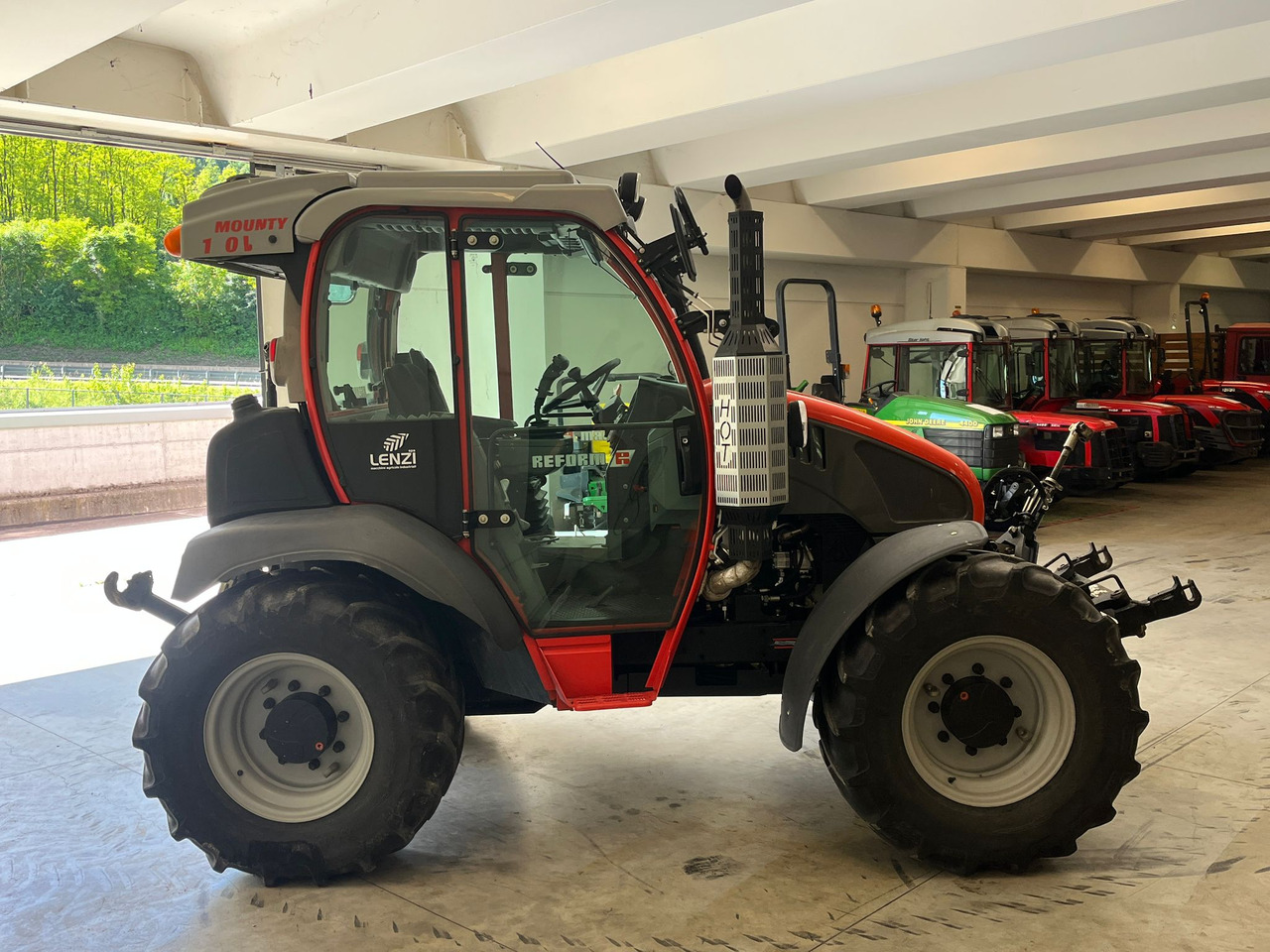 TRATTORE REFORM MOUNTY 100 V - Tracteur agricole: photos 4 TRATTORE REFORM MOUNTY 100 V - Tracteur agricole: photos 4