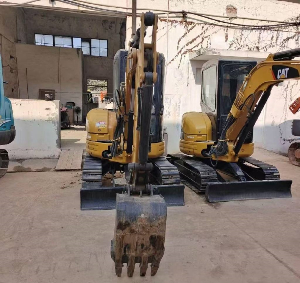 CAT 303 CR - Mini pelle: photos 2 CAT 303 CR - Mini pelle: photos 2