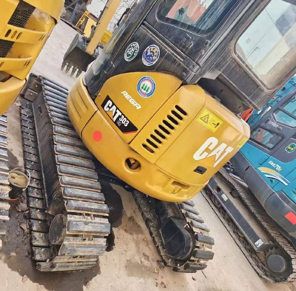 CAT 303 CR - Mini pelle: photos 4 CAT 303 CR - Mini pelle: photos 4