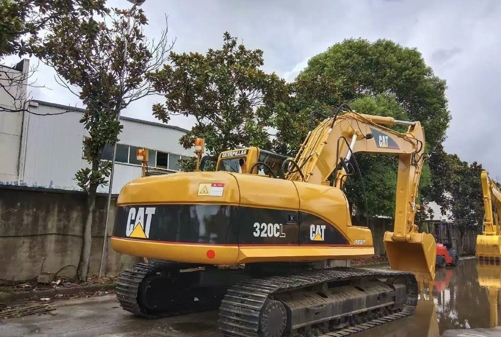 CAT 320 C - Pelle sur chenille: photos 3 CAT 320 C - Pelle sur chenille: photos 3