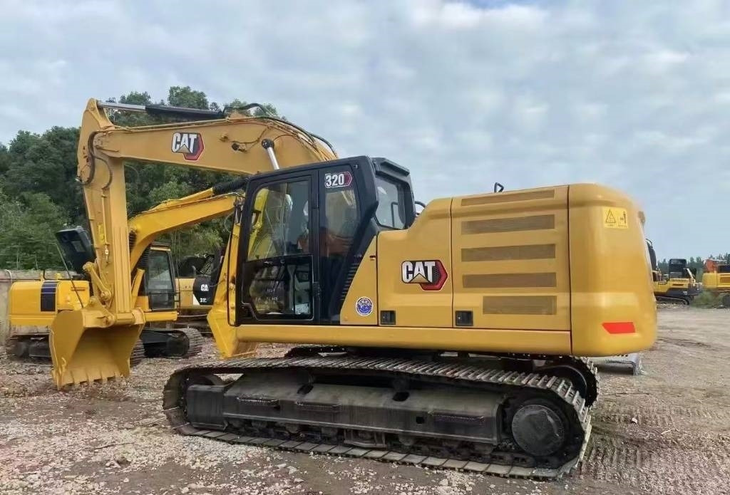 CAT 320 D - Pelle sur chenille: photos 3 CAT 320 D - Pelle sur chenille: photos 3