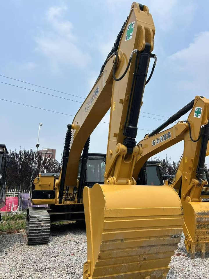 CAT 329 D - Pelle sur chenille: photos 1 CAT 329 D - Pelle sur chenille: photos 1