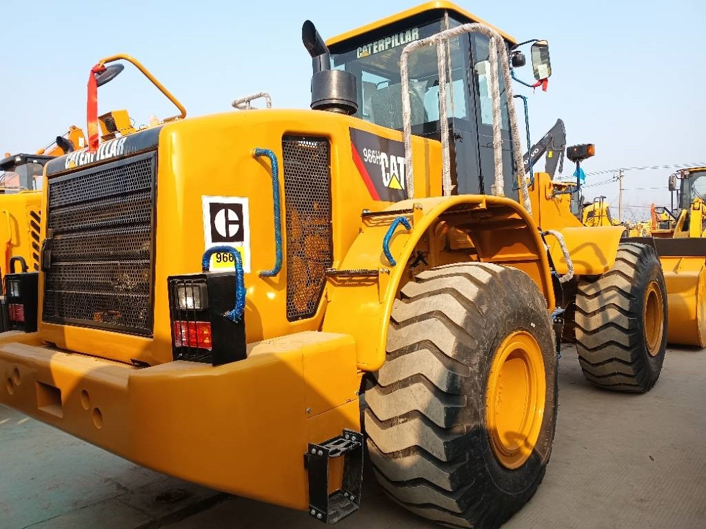CAT 966 H - Chargeuse sur pneus: photos 4 CAT 966 H - Chargeuse sur pneus: photos 4