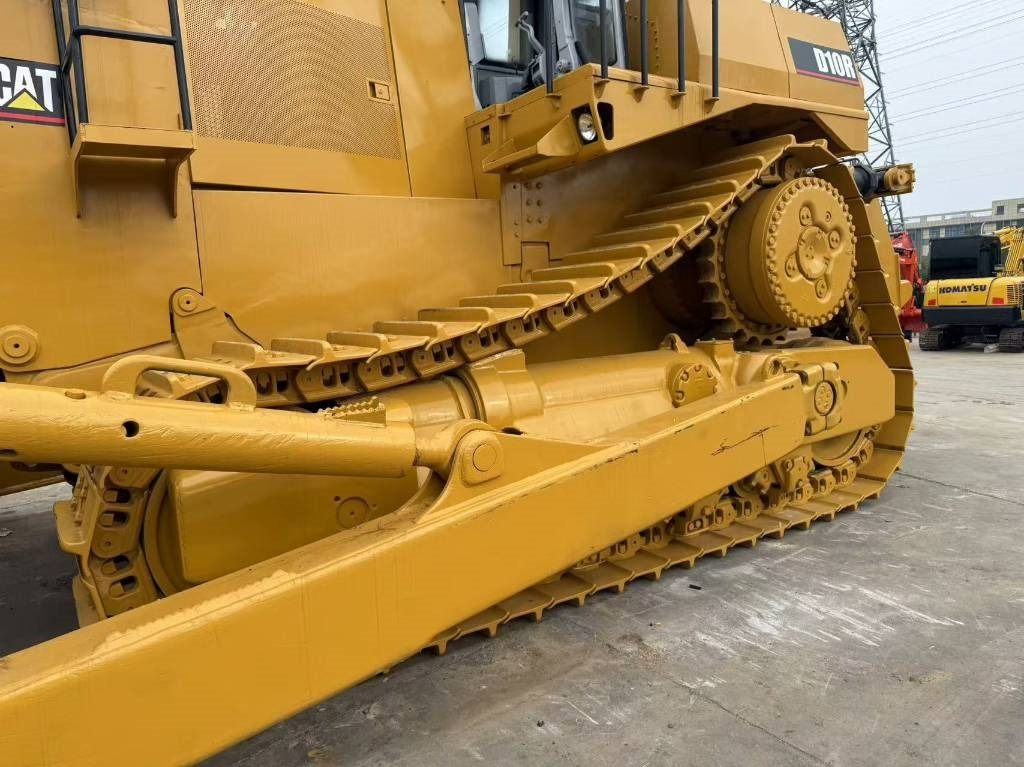 CAT D 10 R - Bulldozer: photos 2 CAT D 10 R - Bulldozer: photos 2
