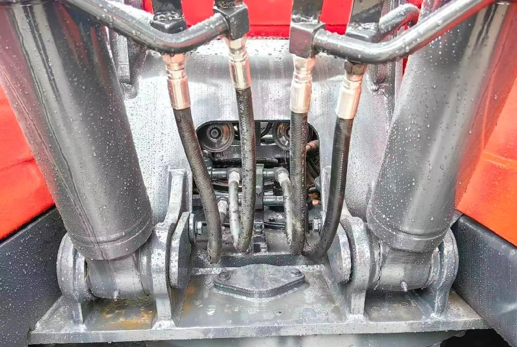 Pelle sur chenille Doosan DX 140: photos 7