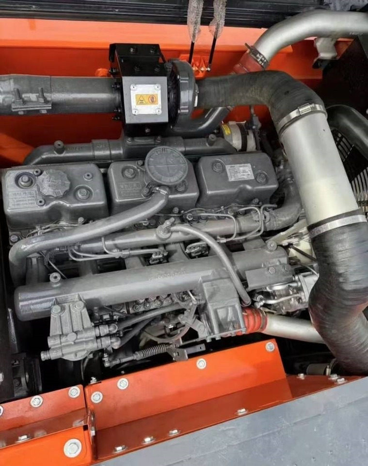 Doosan DX 225 - Pelle sur chenille: photos 5 Doosan DX 225 - Pelle sur chenille: photos 5