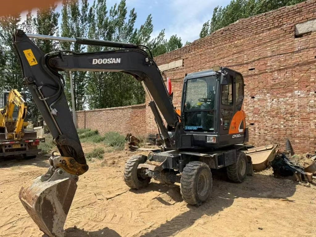 Mini pelle Doosan DX 60: photos 9 Mini pelle Doosan DX 60: photos 9