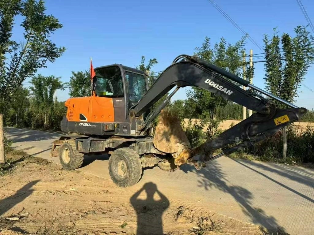 Mini pelle Doosan DX 60: photos 10 Mini pelle Doosan DX 60: photos 10
