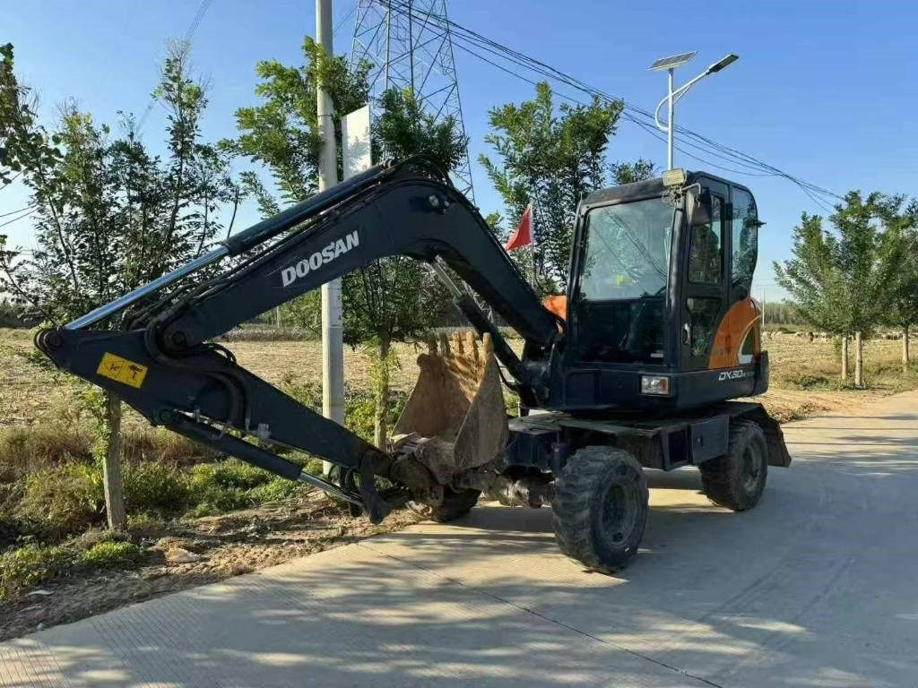 Doosan DX 60 - Mini pelle: photos 3 Doosan DX 60 - Mini pelle: photos 3