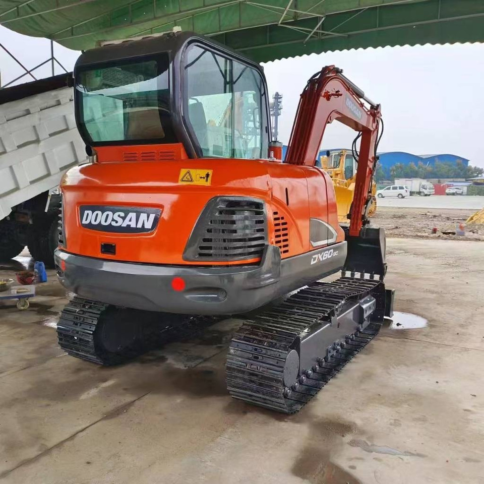 Doosan DX 60 - Mini pelle: photos 1 Doosan DX 60 - Mini pelle: photos 1