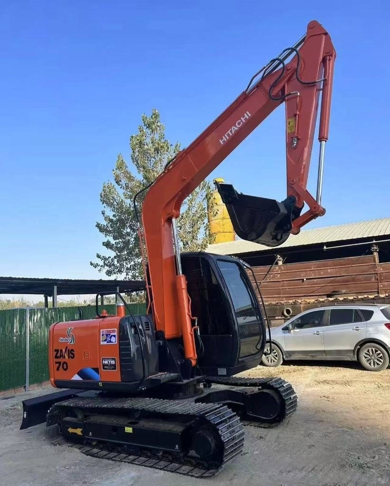 Hitachi 70 - Pelle sur chenille: photos 1 Hitachi 70 - Pelle sur chenille: photos 1