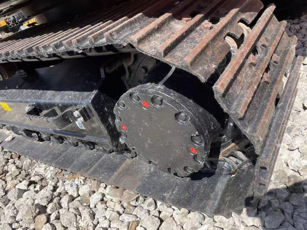 Hitachi ZX 120 - Pelle sur chenille: photos 3 Hitachi ZX 120 - Pelle sur chenille: photos 3