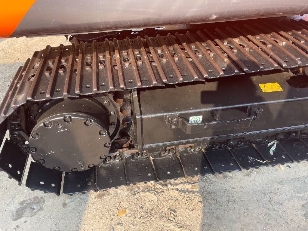 Hitachi ZX 130 - Pelle sur chenille: photos 4 Hitachi ZX 130 - Pelle sur chenille: photos 4