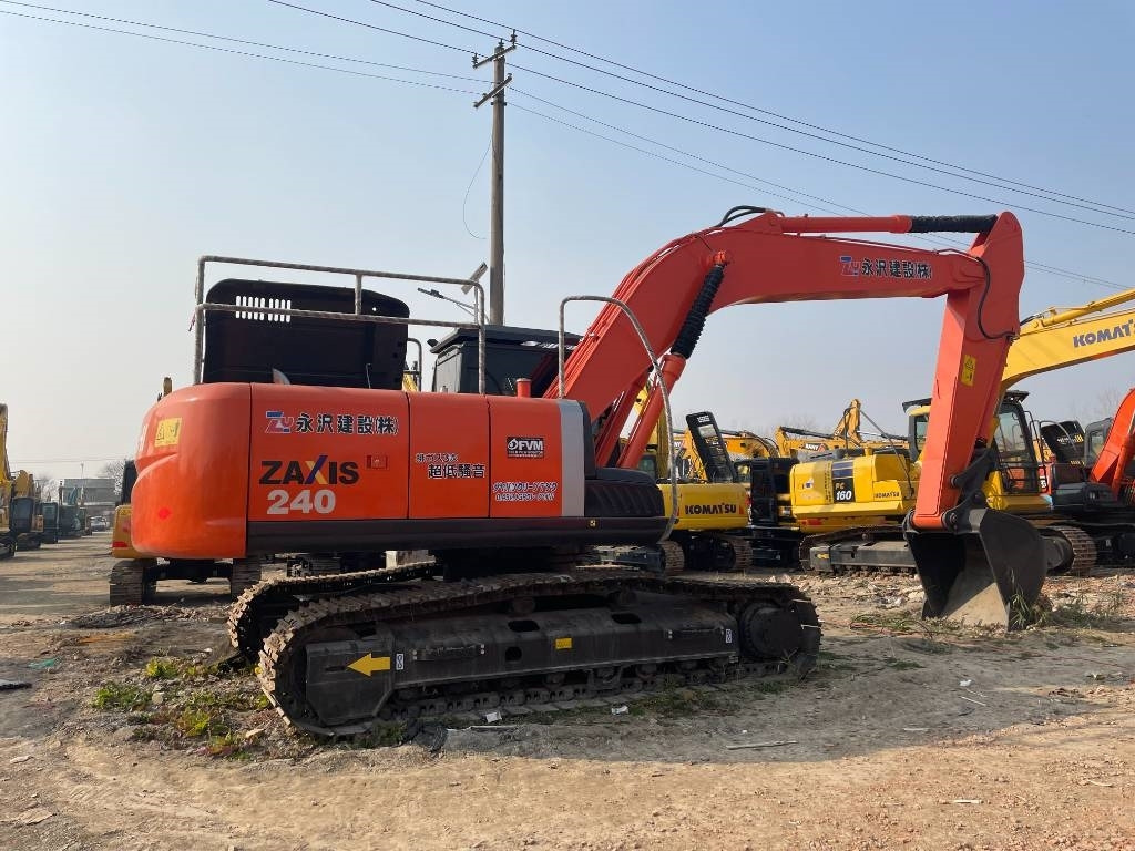 Hitachi ZX 240 - Pelle sur chenille: photos 5 Hitachi ZX 240 - Pelle sur chenille: photos 5