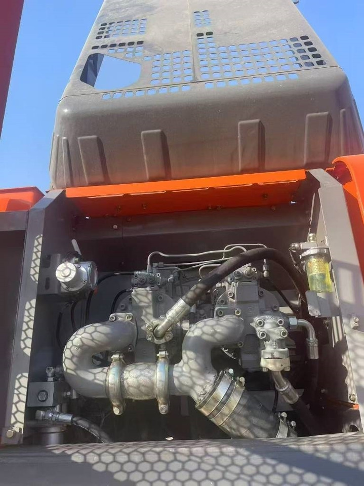 Hitachi ZX 350 - Pelle sur chenille: photos 5 Hitachi ZX 350 - Pelle sur chenille: photos 5