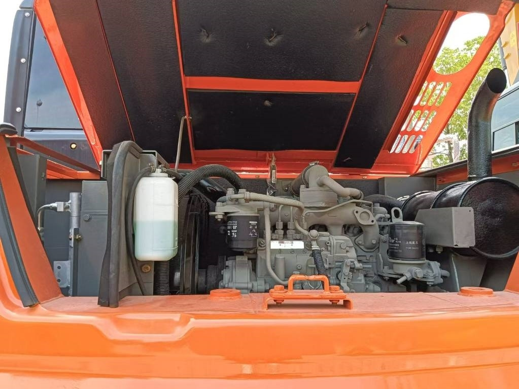 Hitachi ZX 70 - Mini pelle: photos 3 Hitachi ZX 70 - Mini pelle: photos 3